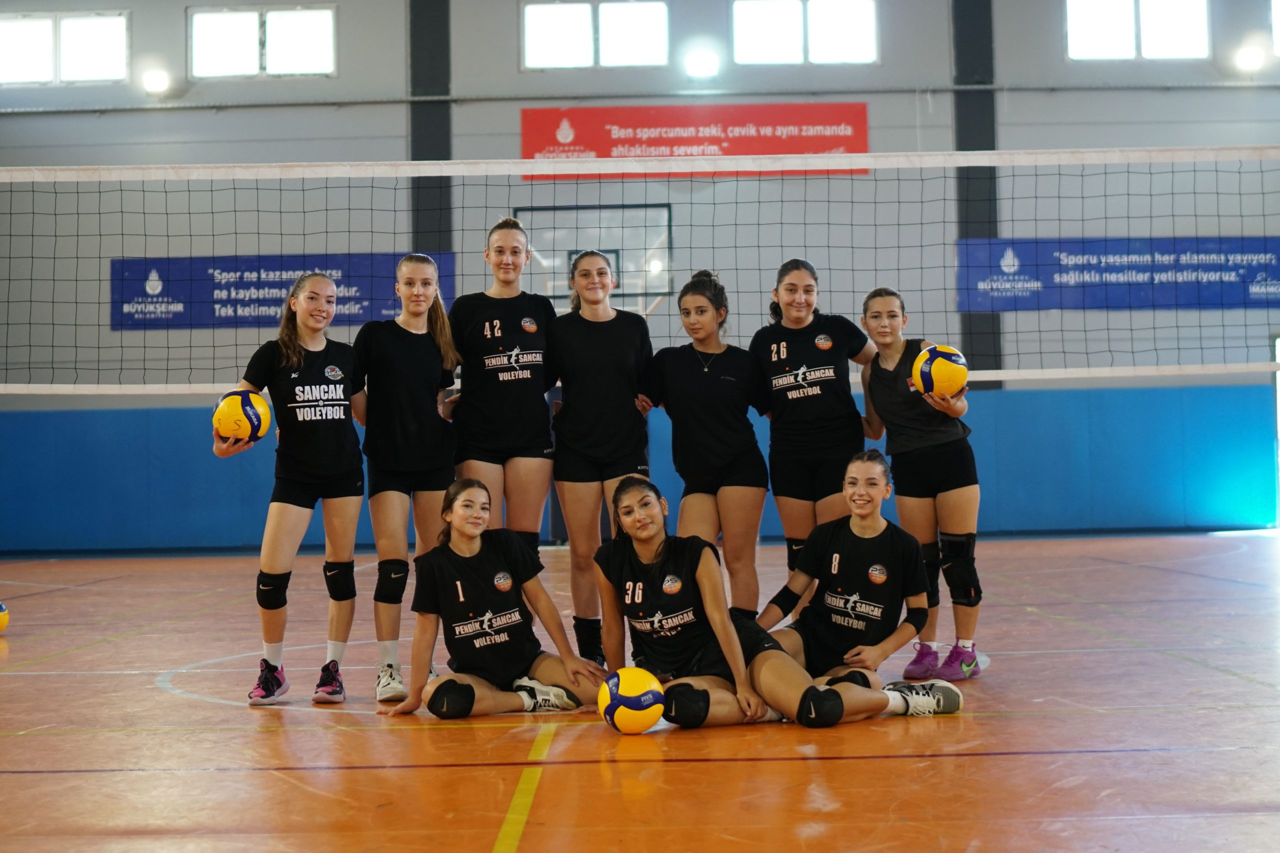 Voleybol maçı